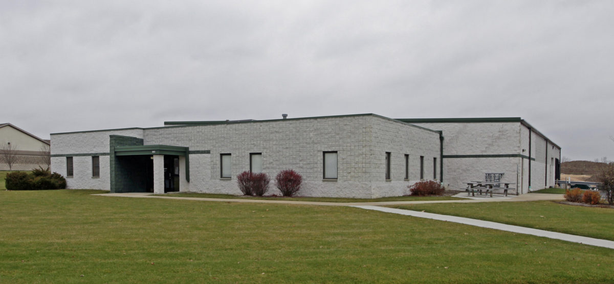 K & B Investment Group LLC Purchases 15,300 SF Industrial Building in