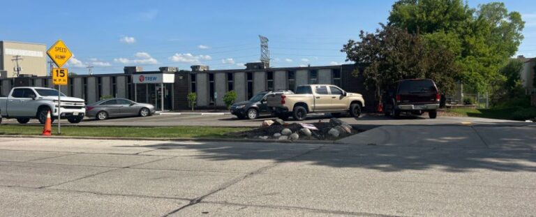 11925 W Carmen Ave industrial building in Milwaukee, WI