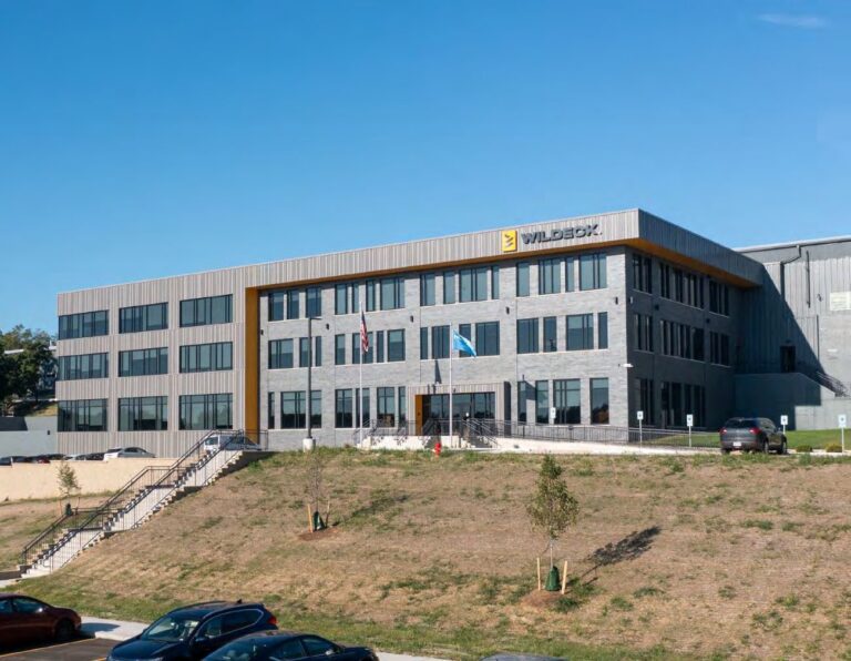 1900 E North St industrial building in Waukesha, WI