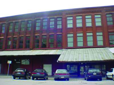 339 N Broadway commercial building in Milwaukee, WI, photo 2 of 2