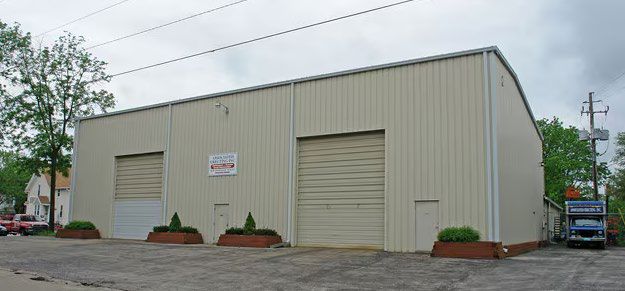 520 Frederick St & 1231 Lincoln Ave industrial building in Waukesha, WI